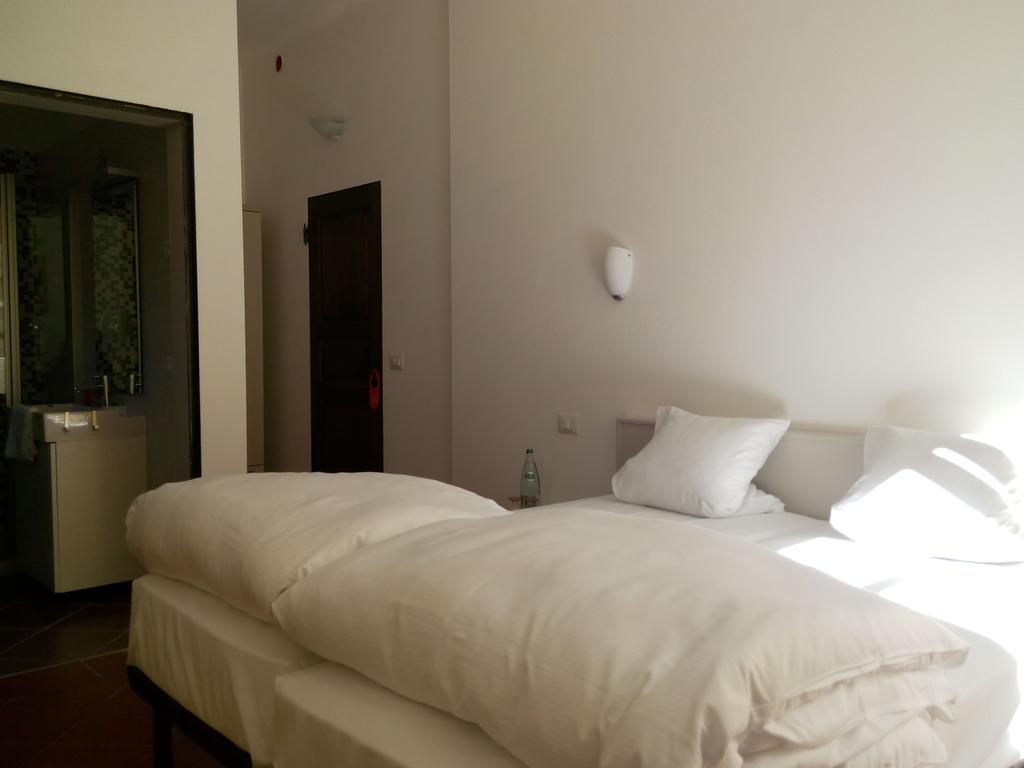Casa Baroli B&B Cannobio Oda fotoğraf
